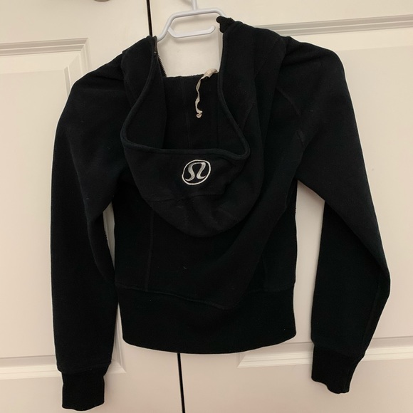 Lulu Lemon Black Zip-down Hoodie, Size 2 - Picture 4 of 5